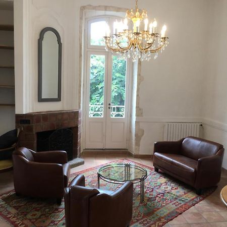 Duplex De Charme Daire Villeneuve-lès-Avignon Dış mekan fotoğraf